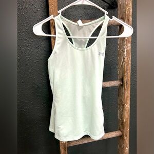 Woman’s under armour tank top